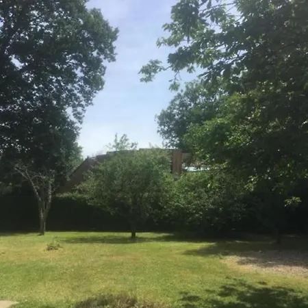 Bed and Breakfast Au Charme Du Lac 2 Forges-les-Eaux