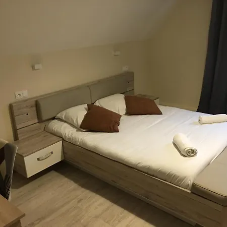 Bed and Breakfast Au Charme Du Lac 2 *