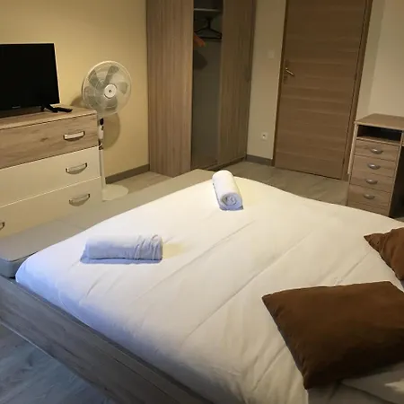 Bed and Breakfast Au Charme Du Lac 2